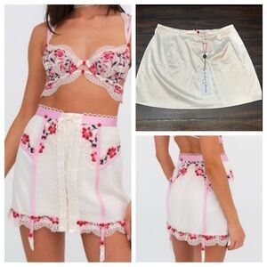 New! For Love And Lemons festival rose bridal satin Mini Slip Skirt 51509